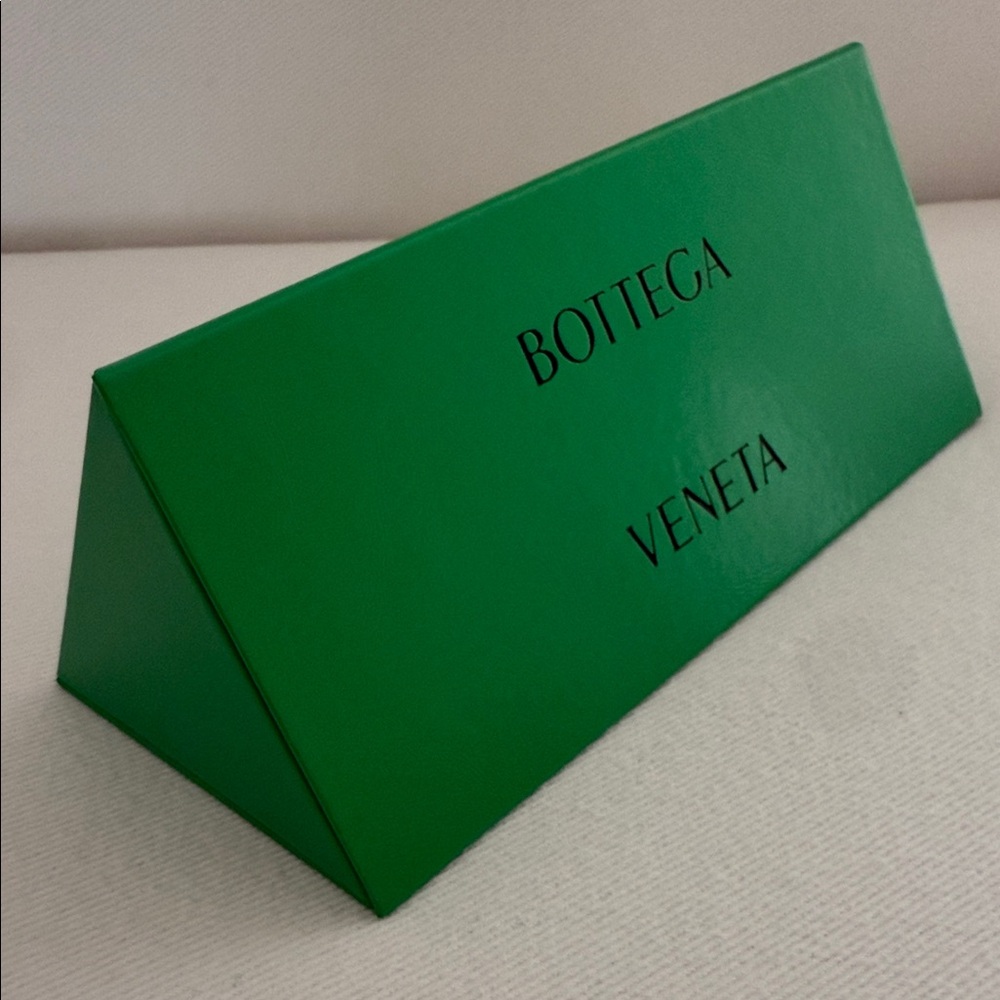 Bottega Veneta Vibrant Green Triangular Display